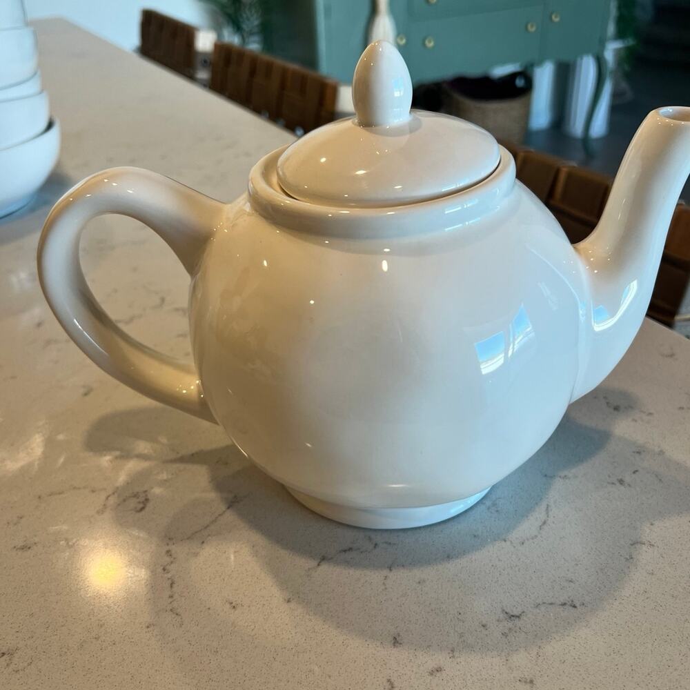 Rae Dunn Teapot - Picture 4 of 5